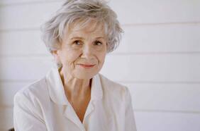 Llega a Chile la colección de cuentos de Alice Munro “Algo que quería contarte”