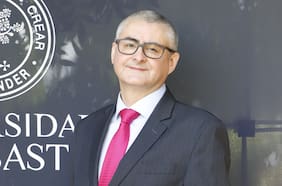 Trabajaba en un banco, pero a los 45 años sacó dos ingenierías y un magíster en 7 años