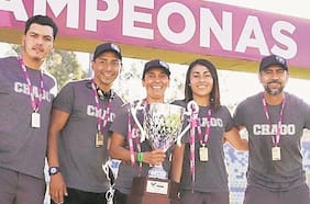 Bancas sin mujeres: el fútbol femenino chileno también es un juego de hombres