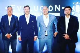 Clarence Acuña: de vigoroso mundialista a funcionario de la Conmebol
