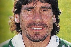 Ex jugador de Wanderers y Everton está grave tras ser baleado en Valparaíso