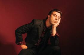 Con Tamara Acosta y al ritmo de la cumbia: Gepe inicia su año musical con Las 4.40