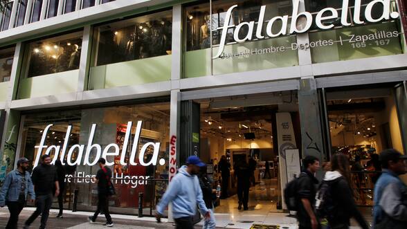 Falabella profundiza apuesta en Colombia y adquiere la participación de su socio en operación en ese país