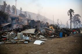Conoce las cuentas para donar dinero a los afectados por los incendios de Valparaíso