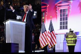 Trump acepta nominación y lanza dura crítica contra migración a EE.UU.