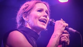 The Cardigans en Santiago: una noche entre el homenaje a Violeta Parra y sus hits