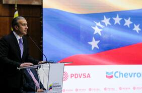 Viceprimer ministro de Rusia visita Caracas para reunirse con ministro del Petróleo de Venezuela