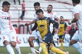 Chupete Suazo se ilusiona con el ascenso: San Luis gana en la agonía, alcanza a Wanderers y acecha a Cobreloa