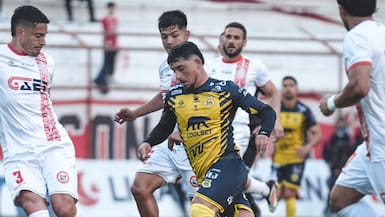 Chupete Suazo se ilusiona con el ascenso: San Luis gana en la agonía, alcanza a Wanderers y acecha a Cobreloa