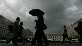 Lluvia sobre lo normal hasta el verano: cómo serán los próximos tres meses en Chile, según la proyección de Meteochile