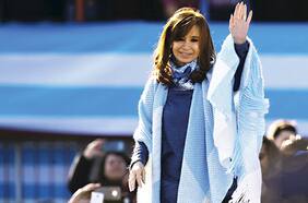 Juez sobresee parte del procesamiento contra Cristina Fernández por presuntos sobornos
