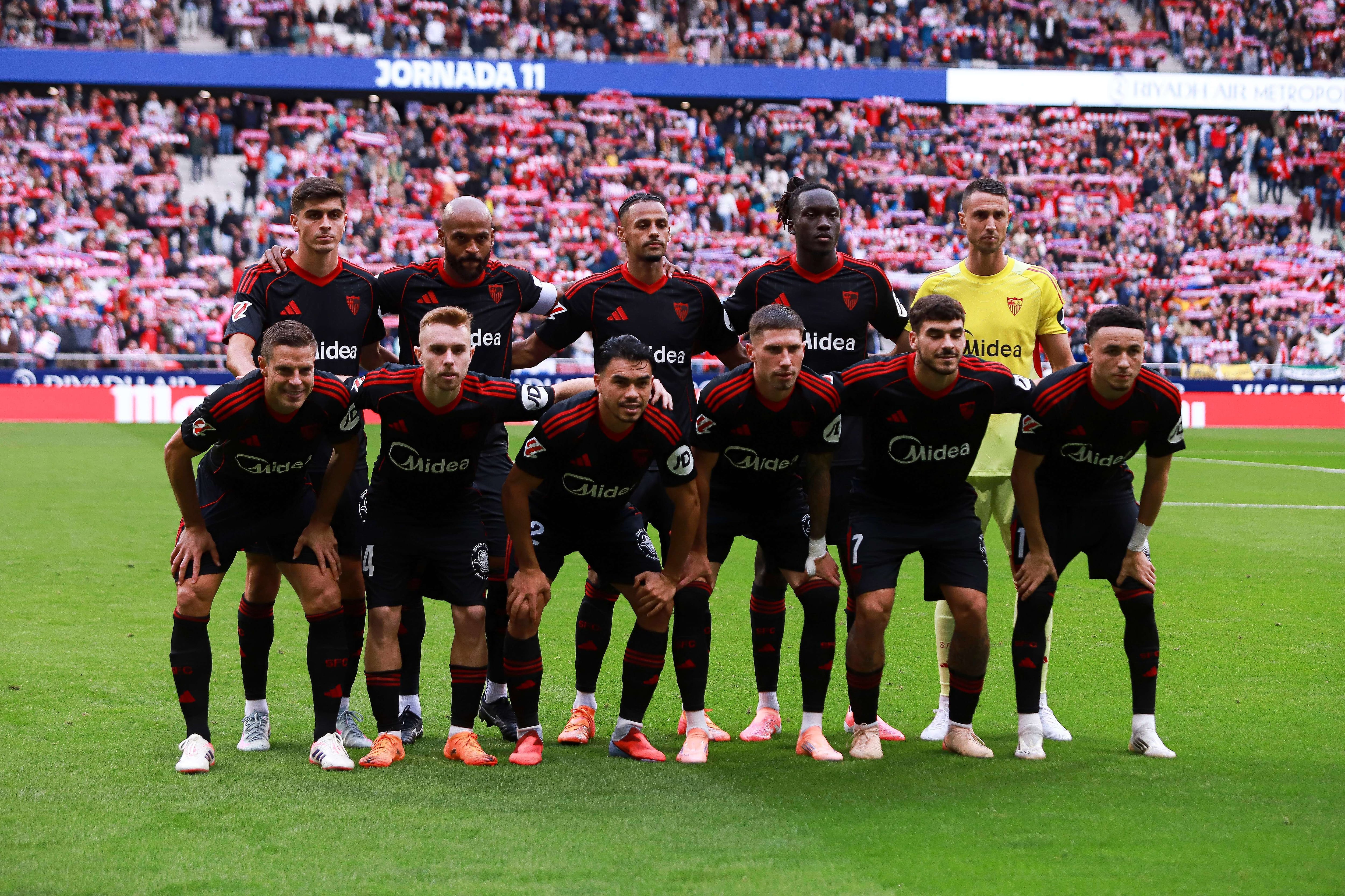 Sevilla FC enfrenta crisis financiera y ofrece a su estrella Rubén Vargas