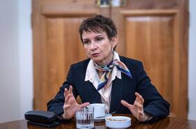 Tohá comparte apertura a idea de empresa eléctrica estatal, pero recalca: “Hay que hacer que el modelo que tenemos hoy opere”