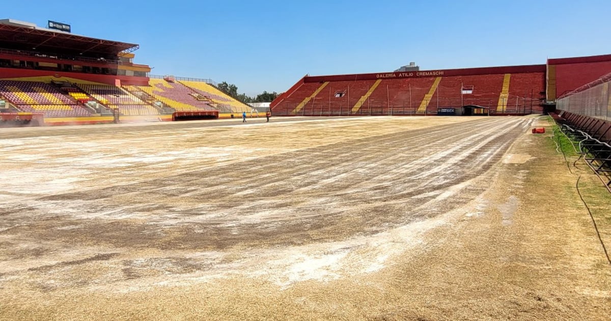 Estadio de Unión Española sufre dramático cambio en su campo de juego