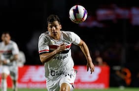 Con una cláusula millonaria: el resurgir de Gonzalo Tapia en Sao Paulo que tiene atenta a la UC