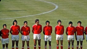 De Carlos Reinoso a Lionel Messi: remate de camisetas mundialeras se toma el fin de semana