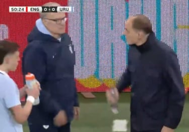 El fuerte reproche de Thomas Tuchel a Marcelo Bielsa tras la dura infracción de Ronald Araújo contra Phil Foden