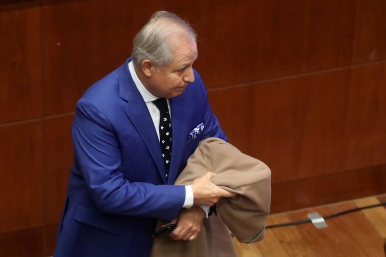 “Hoy día la evidencia habló y Jadue es inocente”, aseguró el abogado Juan Carlos Manríquez por la revocación de la prisión preventiva del exalcalde.