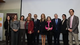 Postulaciones cierran el 26 de diciembre: abierta la convocatoria al Premio Lenka Franulic 2025