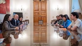 El primer cara a cara en La Moneda tras derrota electoral: ministros advierten la dificultad de traspasar el voto Parisi