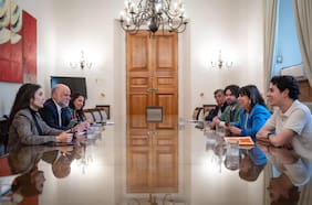 El primer cara a cara en La Moneda tras derrota electoral: ministros advierten la dificultad de traspasar el voto Parisi