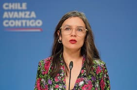 Vallejo respalda dichos de Orellana por rol de la primera dama y refuerza postura del gobierno