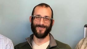 Familia de víctima del tiroteo en Minneapolis acusa a la administración Trump de decir “mentiras repugnantes”