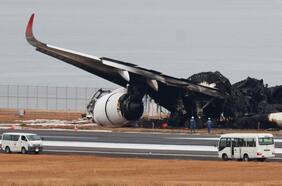 El avión de la Guardia Costera embestido en un aeropuerto de Tokio no tenía permiso para estar en la pista