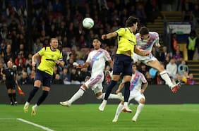 “Los fichajes impresionaron; Osorio fue clave”: en Inglaterra aprueban la primera titularidad del chileno en Crystal Palace