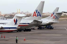 Dos aviones en pista chocan en Nueva York en medio de falta de operadores en EE.UU. tras cierre del gobierno federal