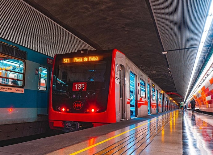 Metro de Santiago es la red de metro con mejor conectividad de Sudamérica - La Tercera