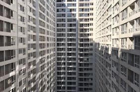 Triunfan los vecinos: Suprema confirma que hay que reanudar procesos de invalidación de permisos en edificios de Estación Central