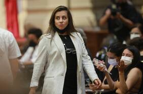 Seremi de Salud abrió sumario contra Teresa Marinovic por no uso de mascarillas en espacio cerrado