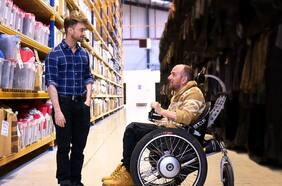 Daniel Radcliffe será productor ejecutivo en documental de su doble que quedó paralizado tras accidente en ‘Las Reliquias de la Muerte: Parte 1'