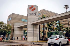 Clínicas de Red Dávila pasan a la acción y demandan a Fonasa y Servicios de Salud por no pago de millonaria deuda