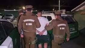 Detienen a conductor que evadió control policial en Peñalolén: colisionó con otro vehículo en su huida