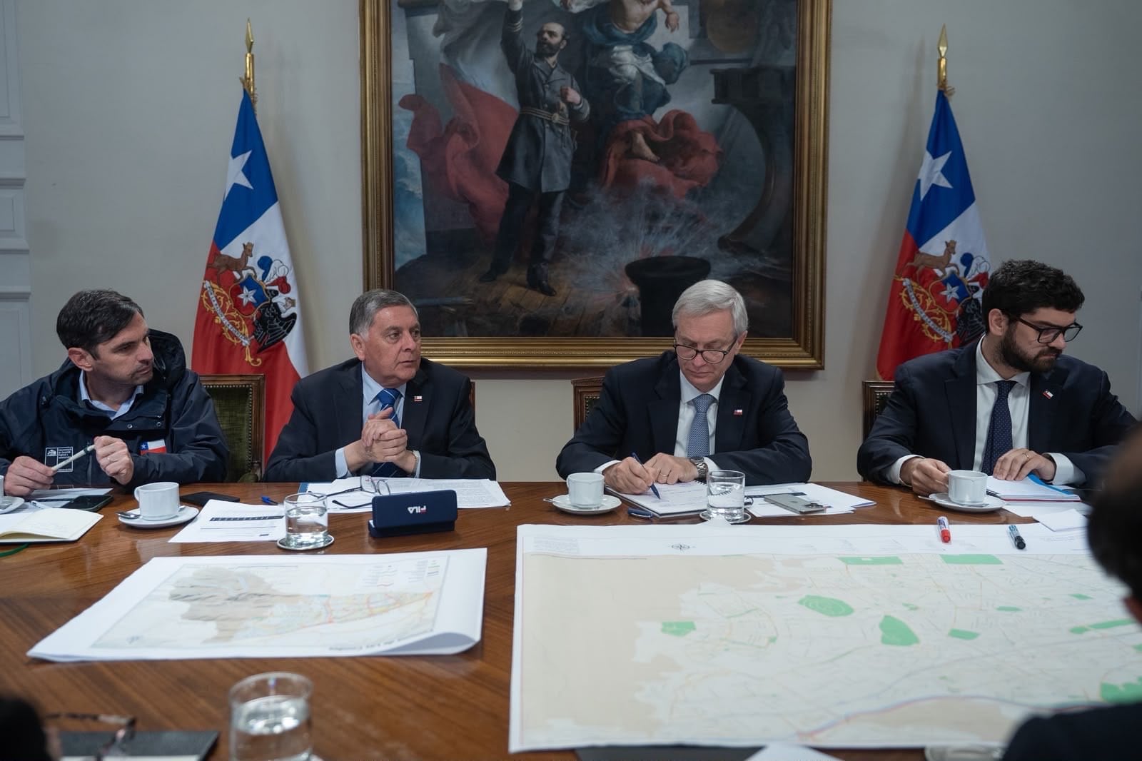 Kast encabeza reunión en La Moneda por aluvión en Las Condes tras suspender promulgación de megarreforma