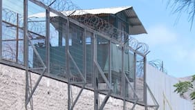 Auditorías en seguridad pública: Contraloría detecta que 70 de 79 centros penitenciarios no planificaron allanamientos en 2024