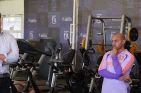 Dirigentes y jugadores lo miran de reojo: la frase de Marcelo Díaz sobre Michael Clark que le pasa la cuenta en la U
