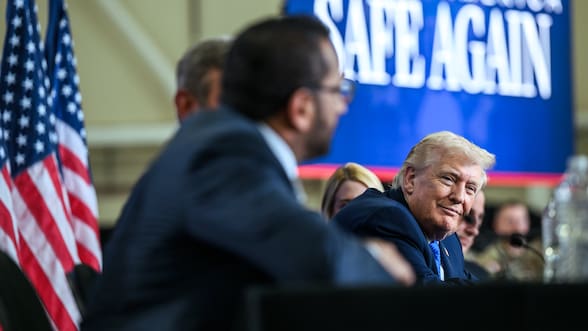 Trump dice que es “probable” que haya negociaciones con Irán “a lo largo del fin de semana”