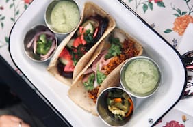 Cochinita Taquería: tacos de autor "3B" y con azotea en Barrio Italia