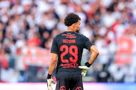 ¿Fue responsable Vozinha del gol de Concepción ante Colo Colo? Expertos se dividen por el nivel del arquero de Cabo Verde