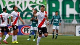 Cuarta derrota seguida: Wanderers ahora cae con Curicó Unido y retrocede en la pelea por el ascenso