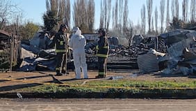 Incendio en hogar de Pitrufquén: seis sobrevivientes fueron reubicados y familias avanzan en identificación de fallecidos