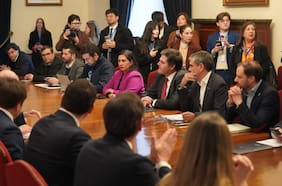¿Fin a la luna de miel? Alcaldes se dividen por discusión de fondo sobre contribuciones e inician lobby con Senado