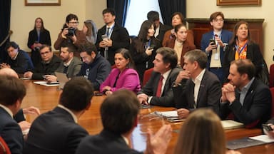 Quiebre de alcaldes por contribuciones: Buscarán zanjar diferencias en cita clave de la ACHM y gobierno insistirá en acuerdo