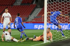El envión azul tuvo premio en el final: la U se repone a un mal inicio y le saca un empate a Lanús en el último minuto