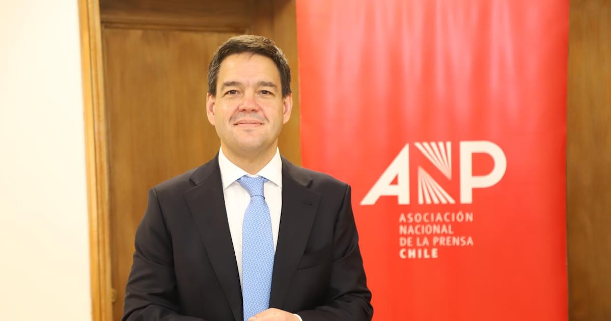 Asociación Nacional de la Prensa advierte ilegalidad en decisión del Servel que paralizó proceso de notificación de vocales