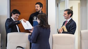 Alcaldes aceleran negociación por contribuciones: nueva propuesta excluye de pago total a quienes ganan menos de $ 3 millones