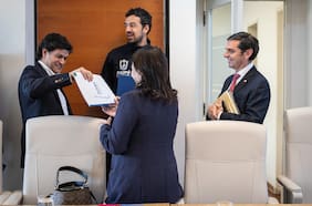 Alcaldes aceleran negociación por contribuciones: nueva propuesta excluye de pago total a quienes ganan menos de $ 3 millones